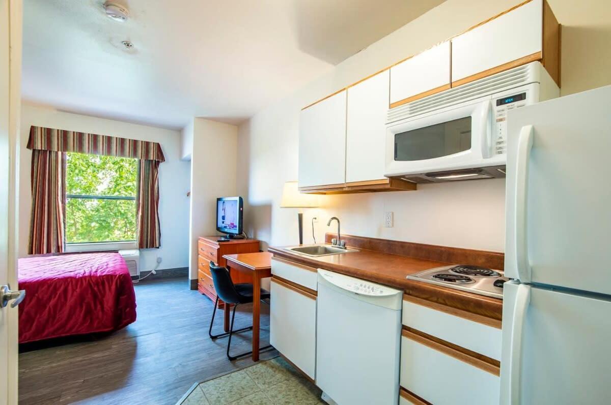 Sierra Vista Studio Apartment With Full Kitchen And King Bed Dış mekan fotoğraf